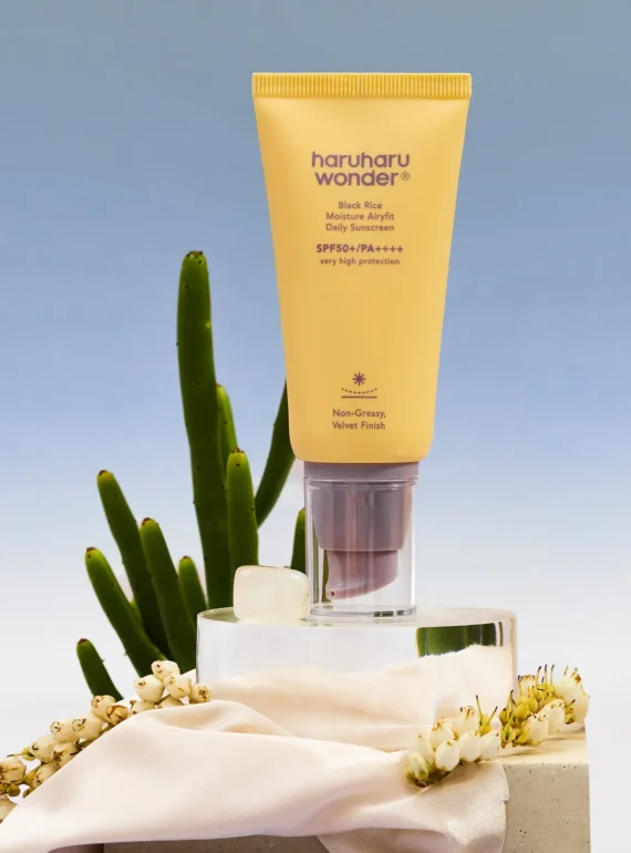 haruharuwonder-black-rice-moisture-airyfit-daily-sunscreen-unscented-spf50-50ml-4_1080x